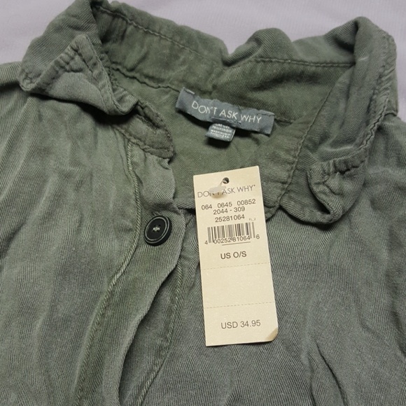 Woman button up shirt - Picture 2 of 4